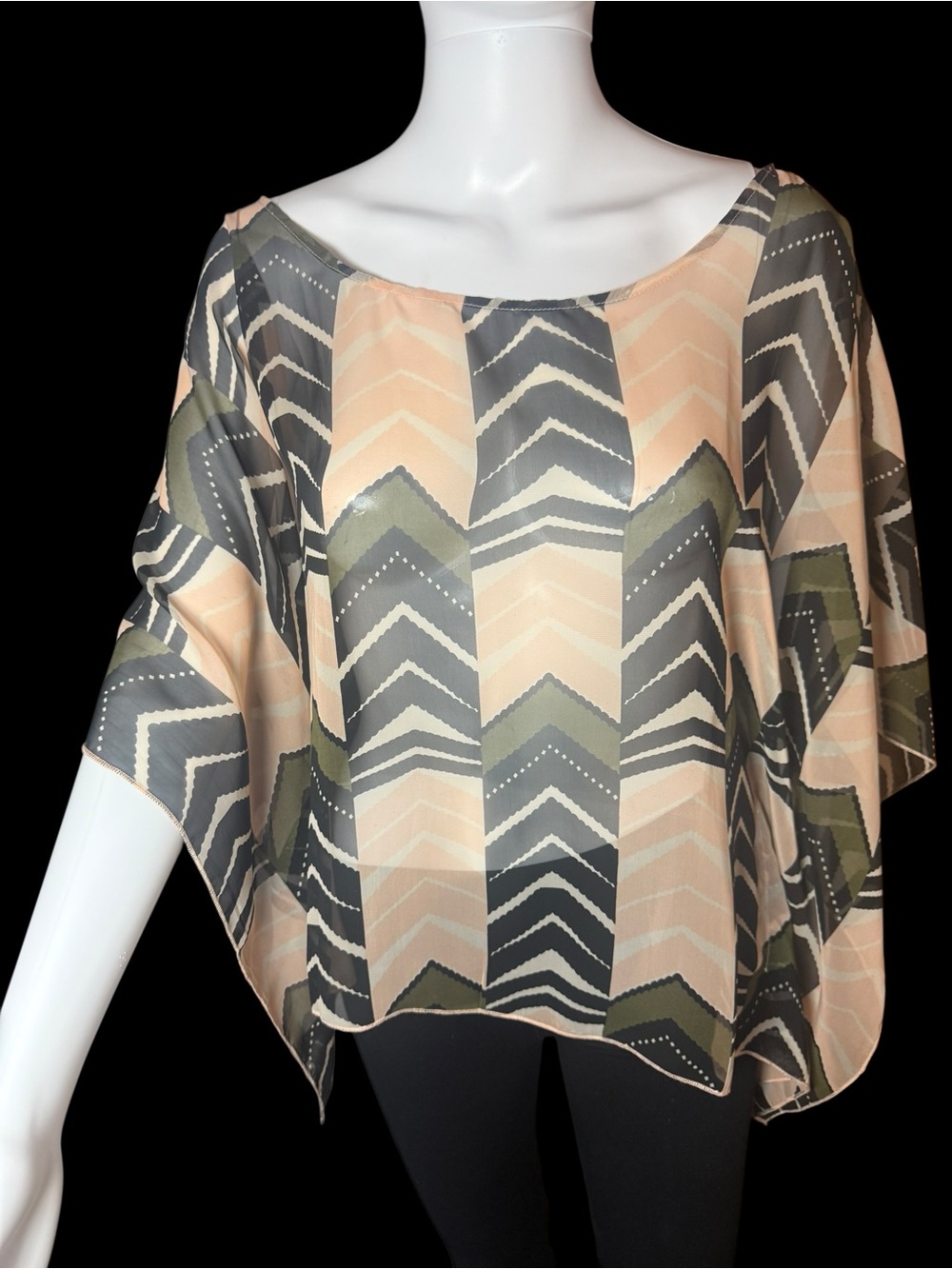 O'Neill women's sheer geometric print dolman batwing sleeve top Size M